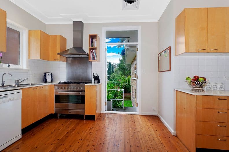 8 Greystones Road, KILLARNEY HEIGHTS NSW 2087, Killarney Heights - Thumbnail 4