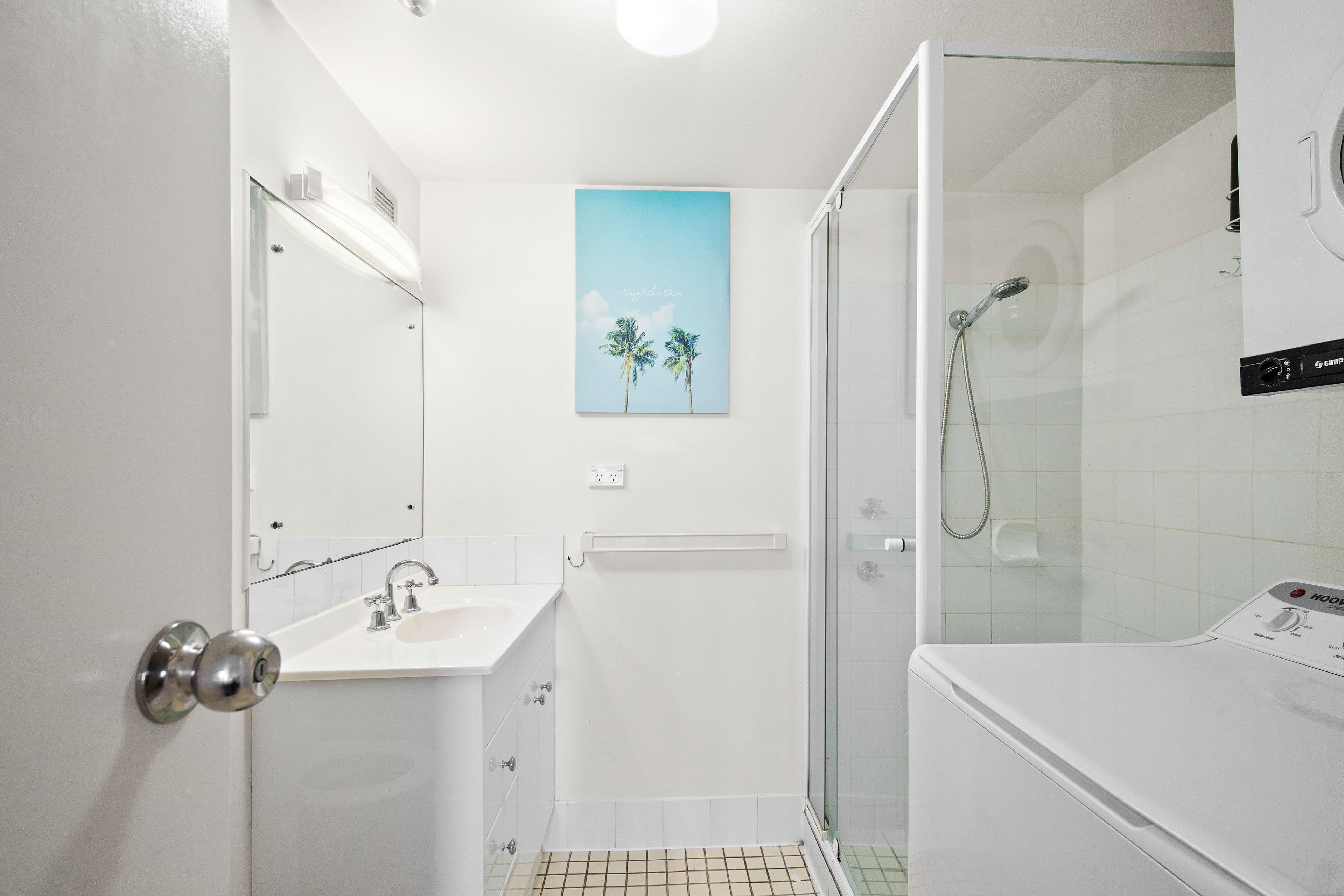 11 Fairway Drive, Clear Island Waters QLD 4226, Clear Island Waters - Thumbnail 6