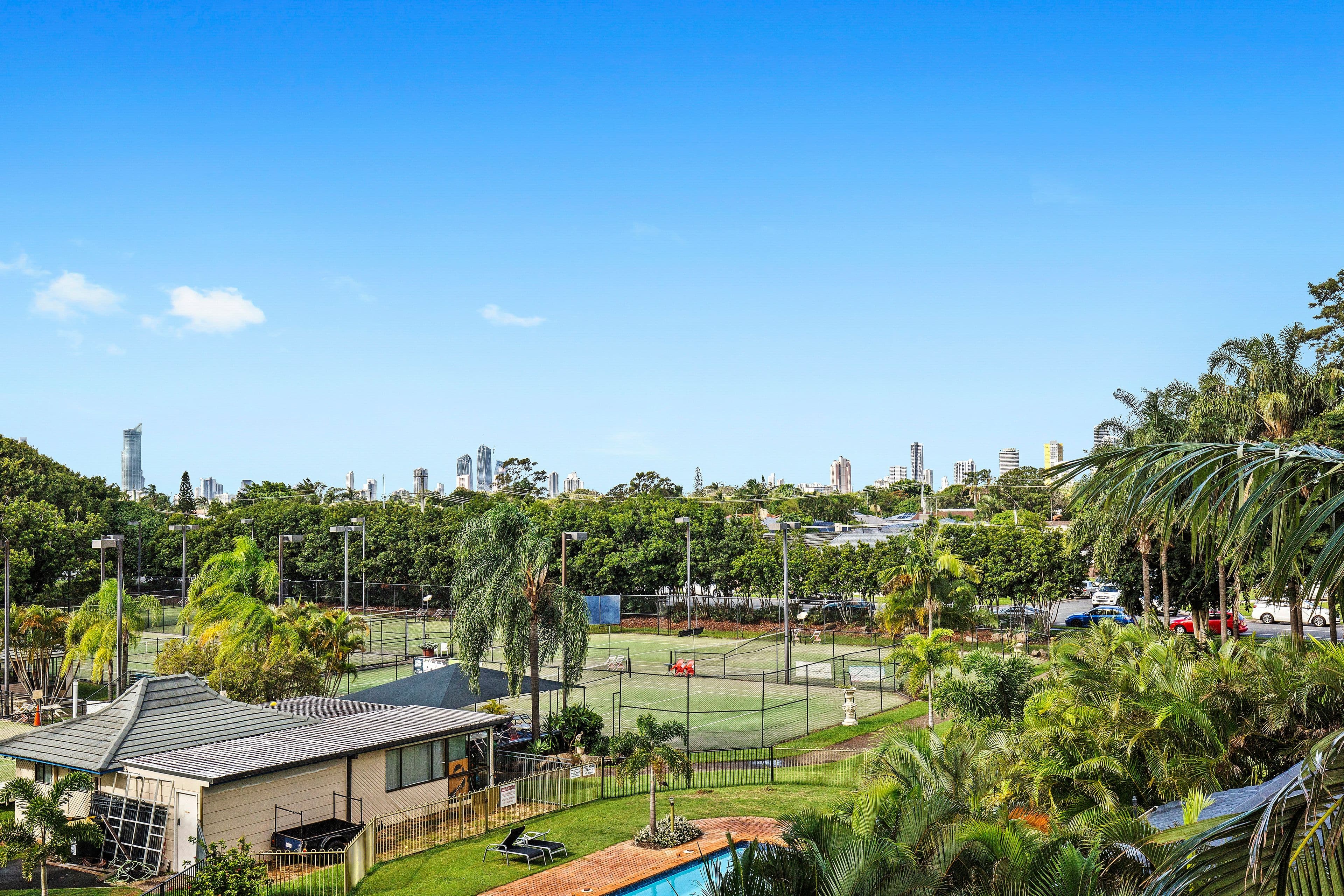 11 Fairway Drive, Clear Island Waters QLD 4226, Clear Island Waters - Thumbnail 8