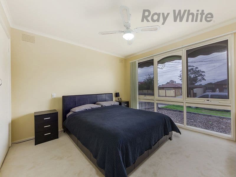 28 Sutherland Street, Albanvale VIC 3021, Albanvale - Thumbnail 5