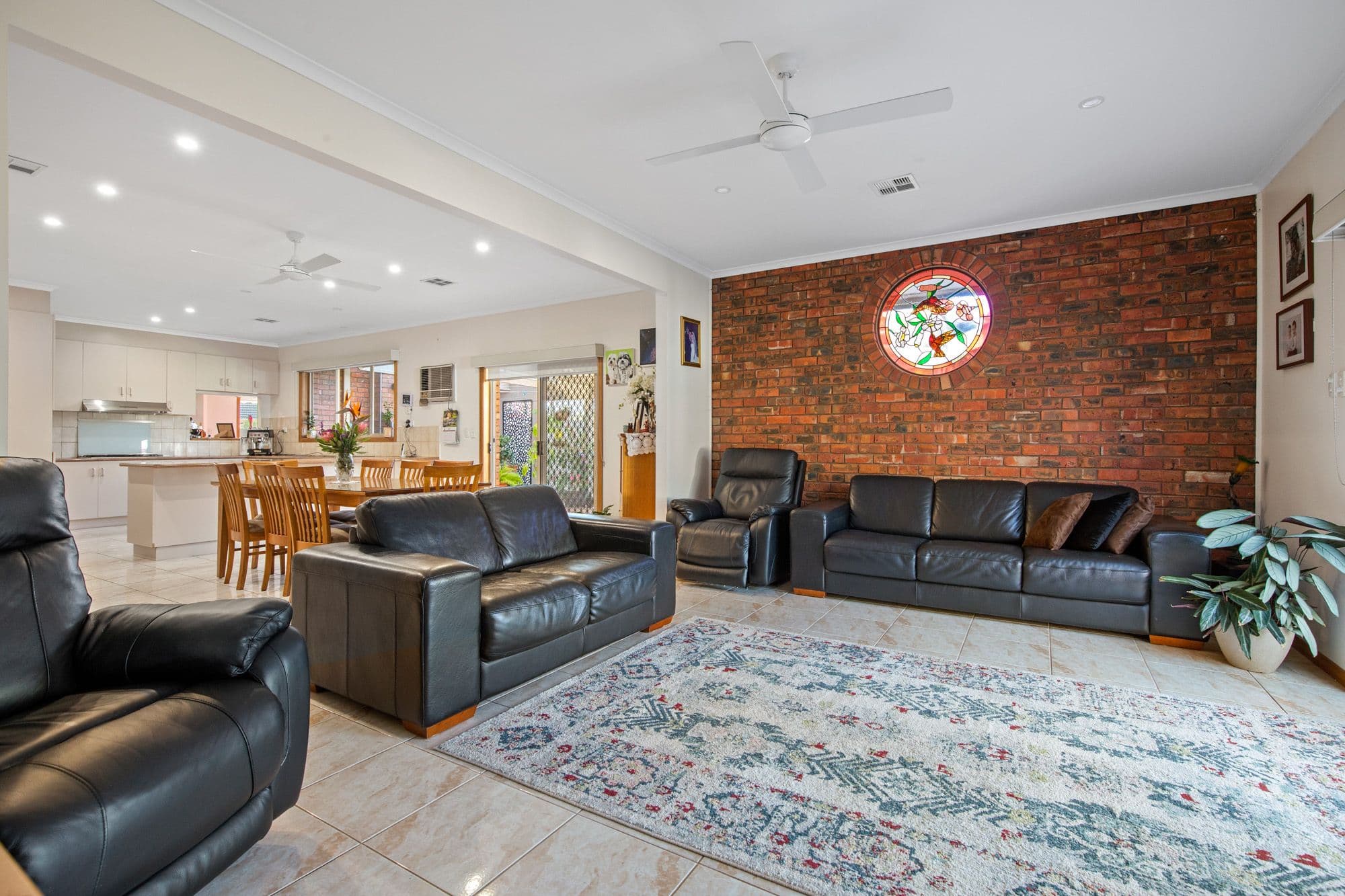 6 Coral Court, Hoppers Crossing VIC 3029, Hoppers Crossing - Thumbnail 2