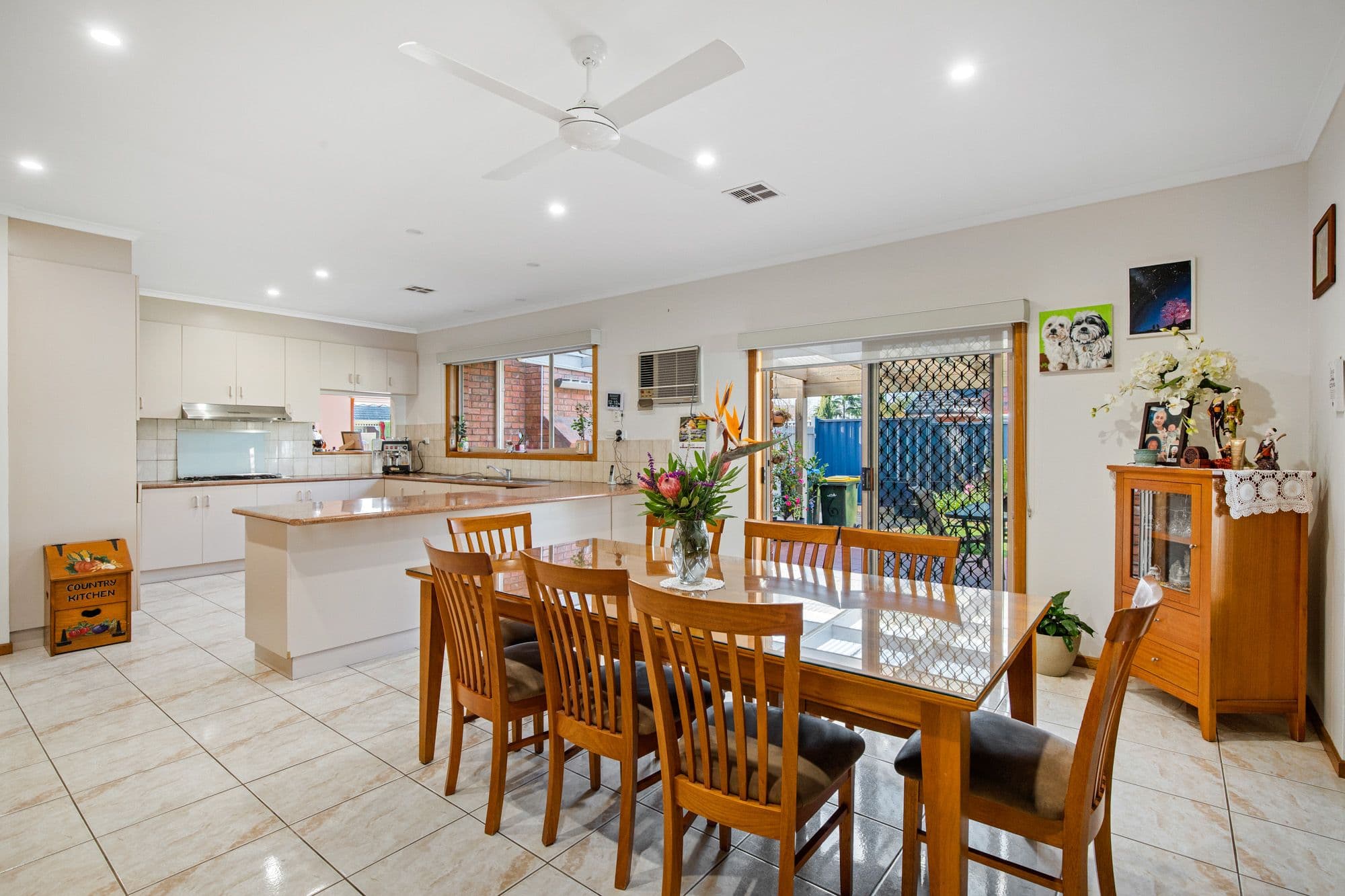 6 Coral Court, Hoppers Crossing VIC 3029, Hoppers Crossing - Thumbnail 4