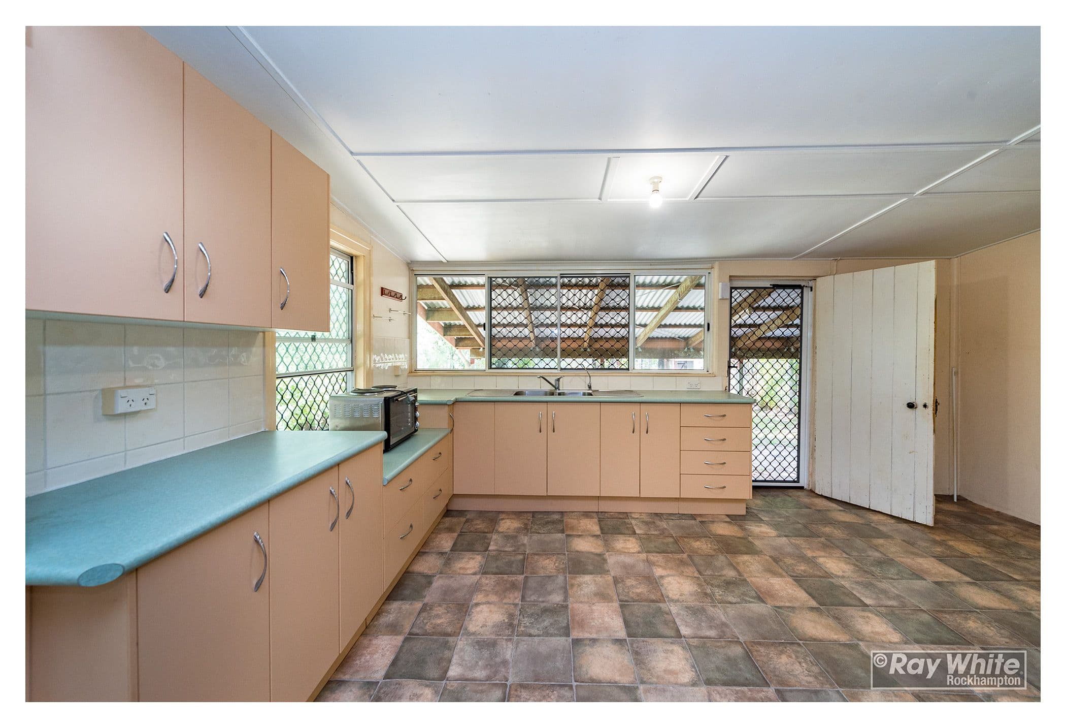 308 Rockonia Road, Koongal QLD 4701, Koongal - Thumbnail 5