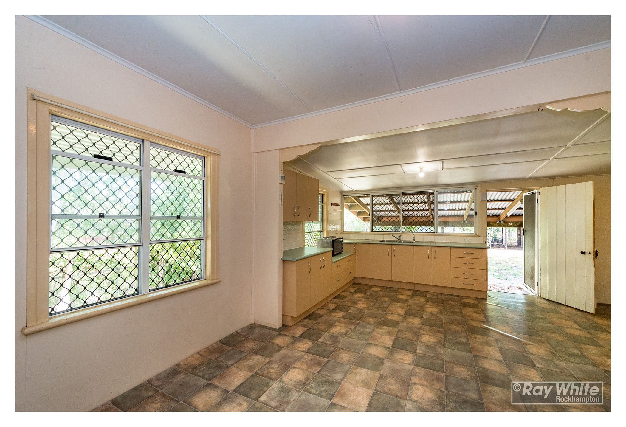 308 Rockonia Road, Koongal QLD 4701, Koongal - Thumbnail 7
