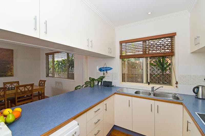 34 Seventh Avenue, PALM BEACH QLD 4221, Palm Beach - Thumbnail 7