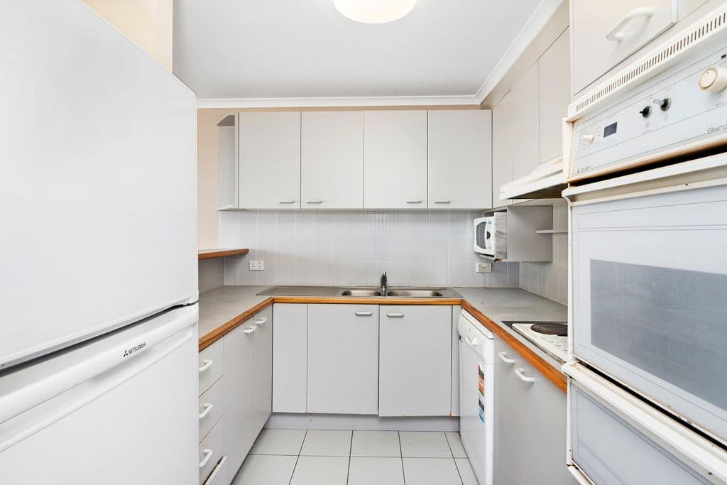 329 Golden Four Drive, Tugun QLD 4224, Tugun - Thumbnail 5