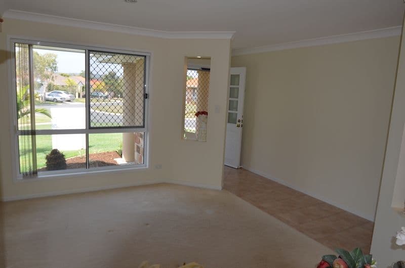 12 Leighanne Crescent, ARUNDEL QLD 4214, Arundel - Thumbnail 3