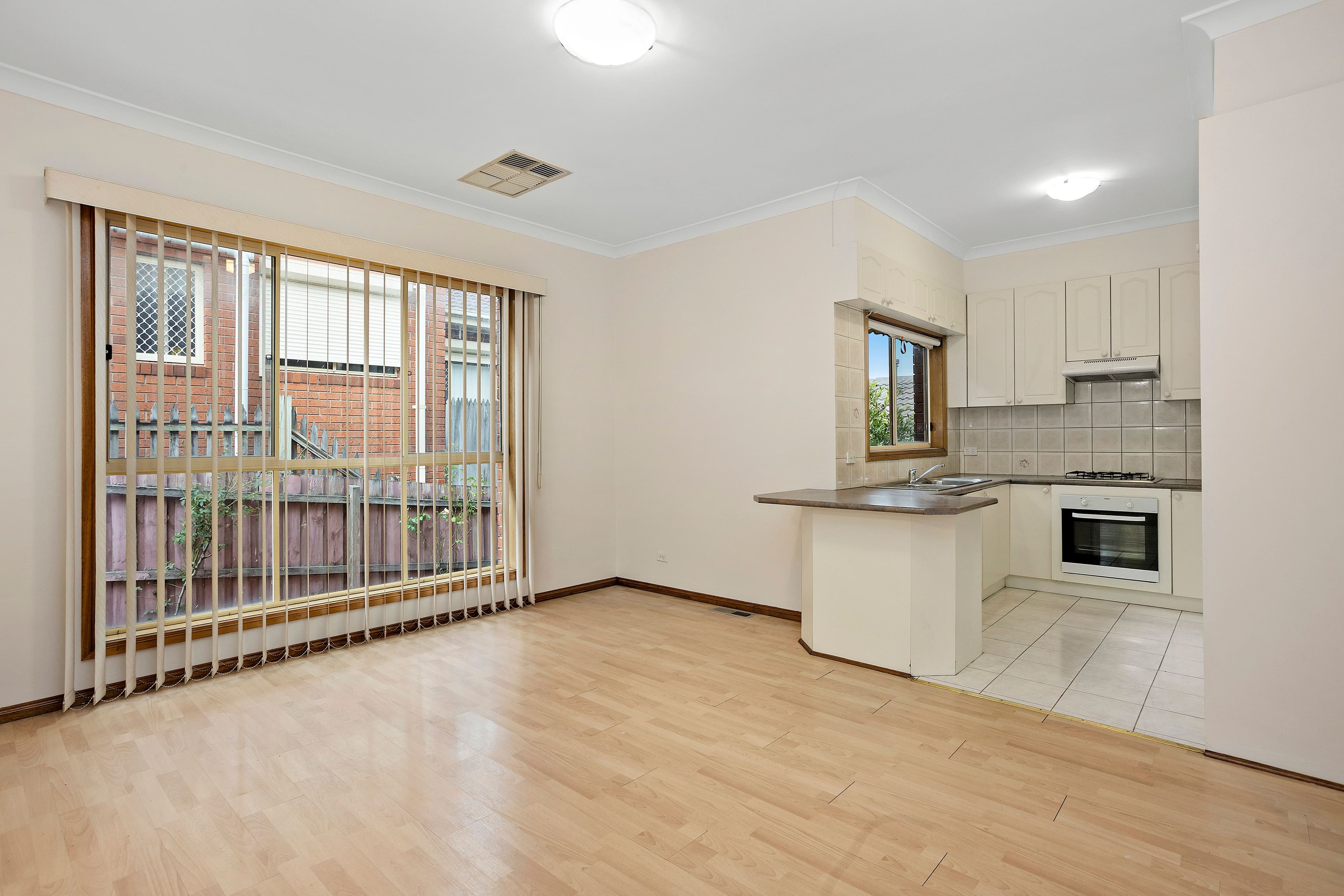 1a Lawson Way, Endeavour Hills VIC 3802, Endeavour Hills - Thumbnail 2