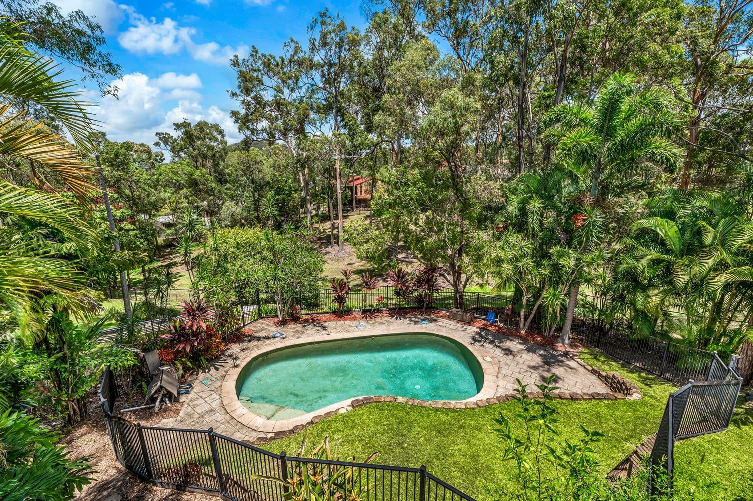 22 Oregon Way, Oxenford QLD 4210, Oxenford - Thumbnail 3