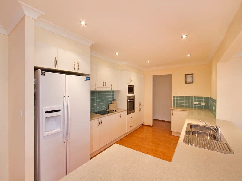 8 Glencairn Court, Eltham North, Eltham North - Thumbnail 5