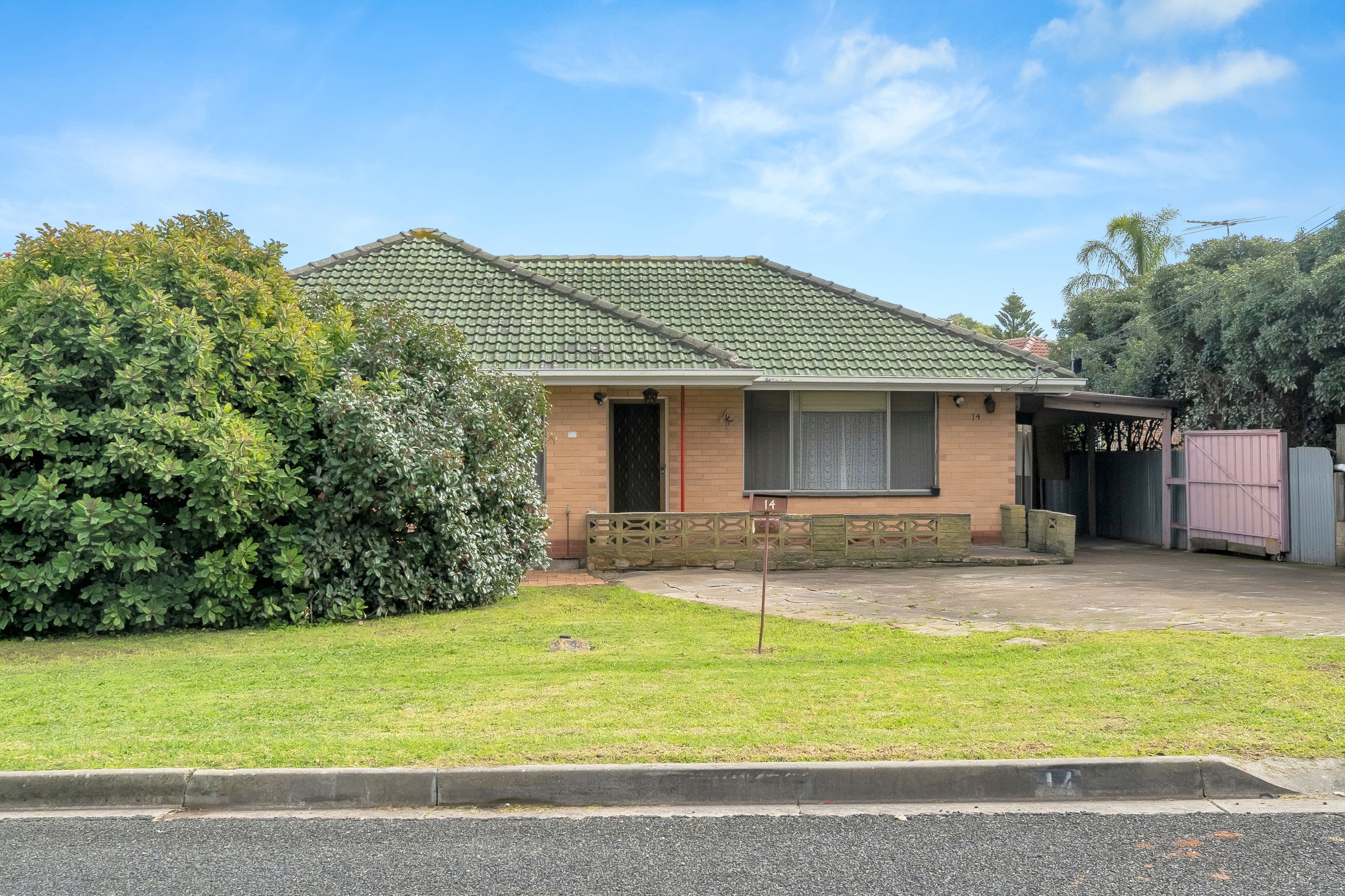 14 Hampshire Crescent, Valley View SA 5093, Valley View - Image 1