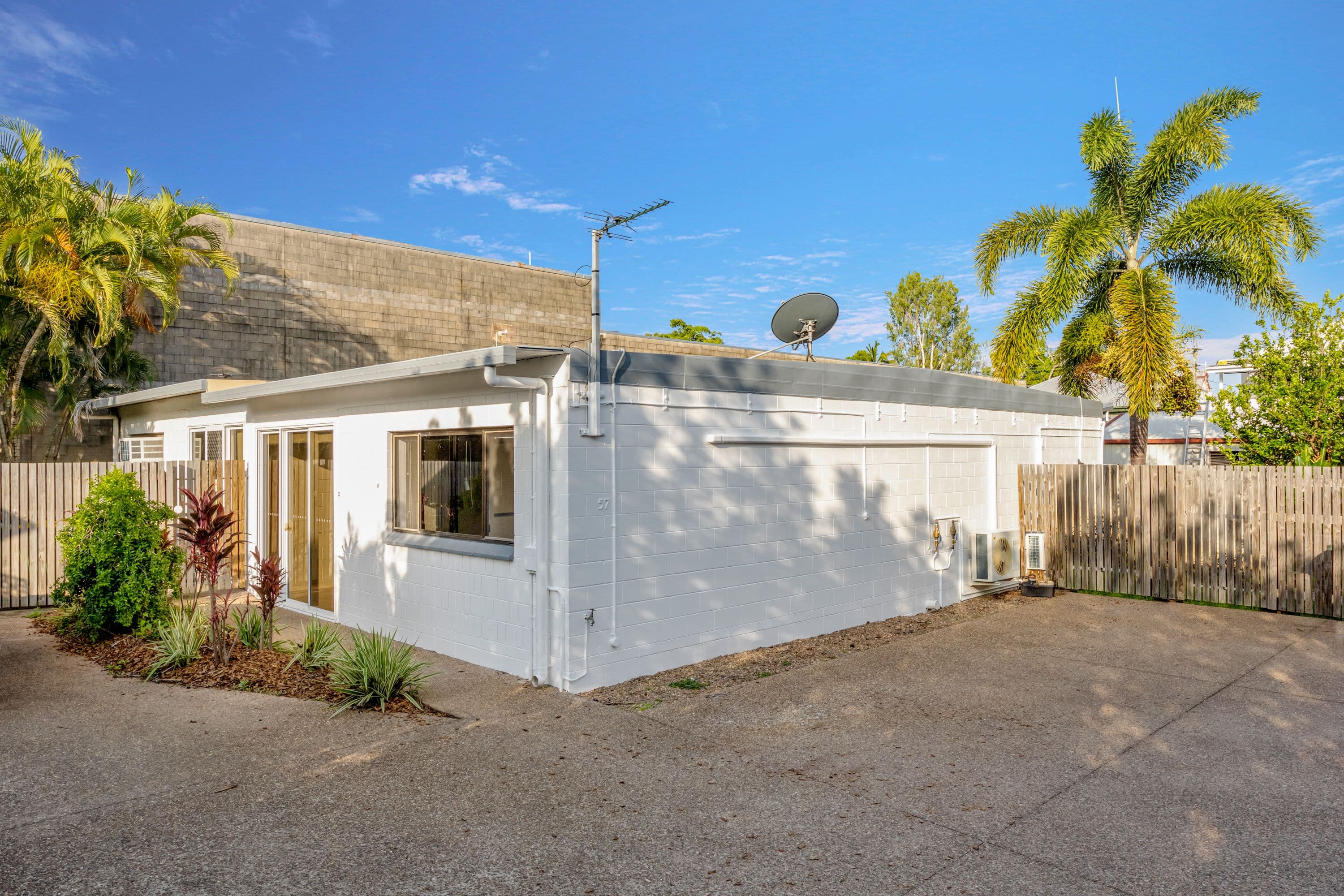 57 Livingstone Street, West End QLD 4810, West End - Image 1