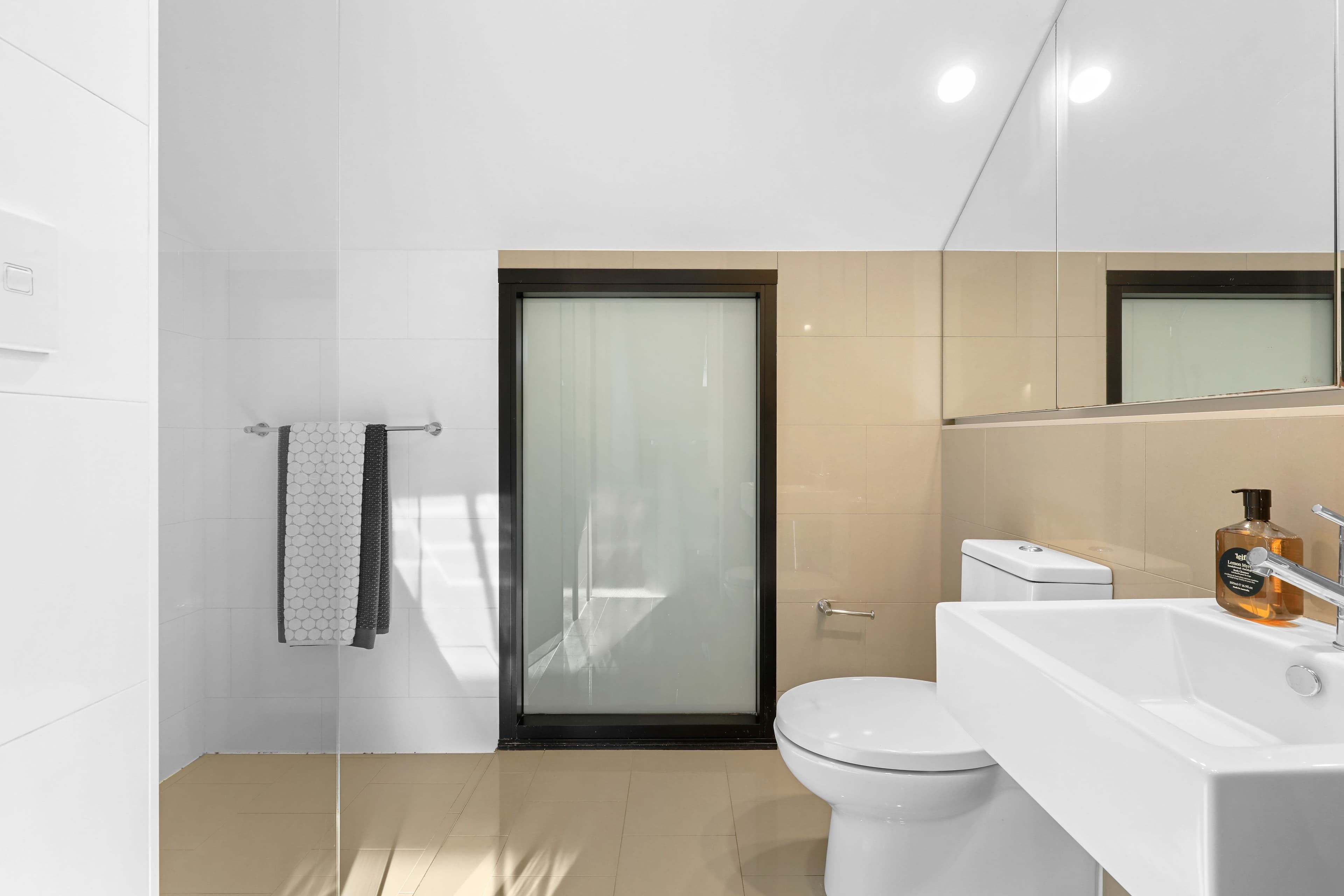 8 Gantry Lane, Camperdown NSW 2050, Camperdown - Thumbnail 6
