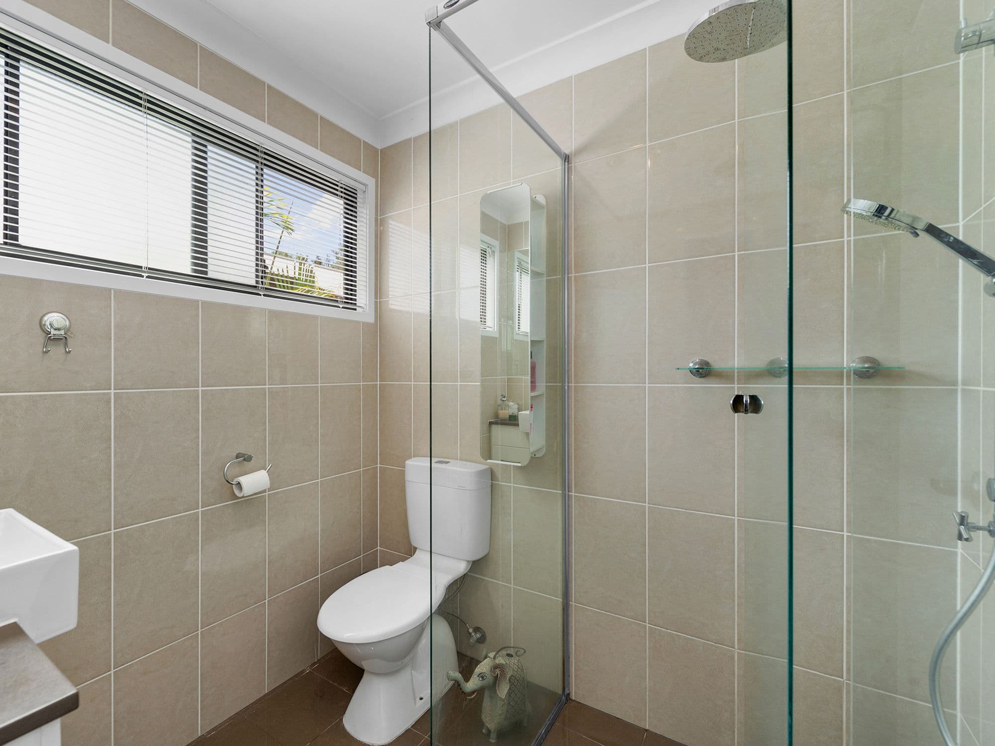 19 Leybourne Street, Chelmer QLD 4068, Chelmer - Thumbnail 7