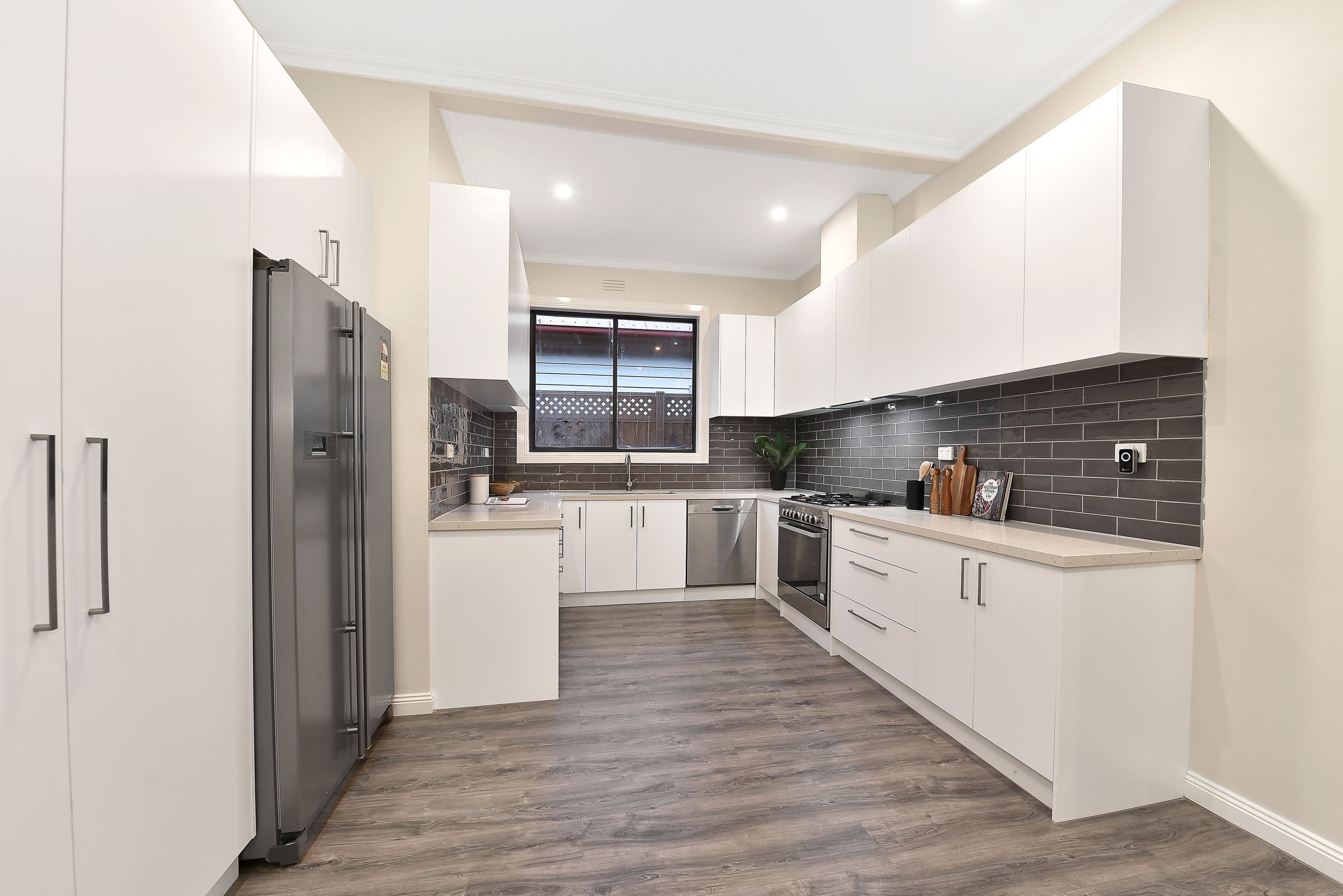 10 Fraser Street, Coburg VIC 3058, Coburg - Thumbnail 5