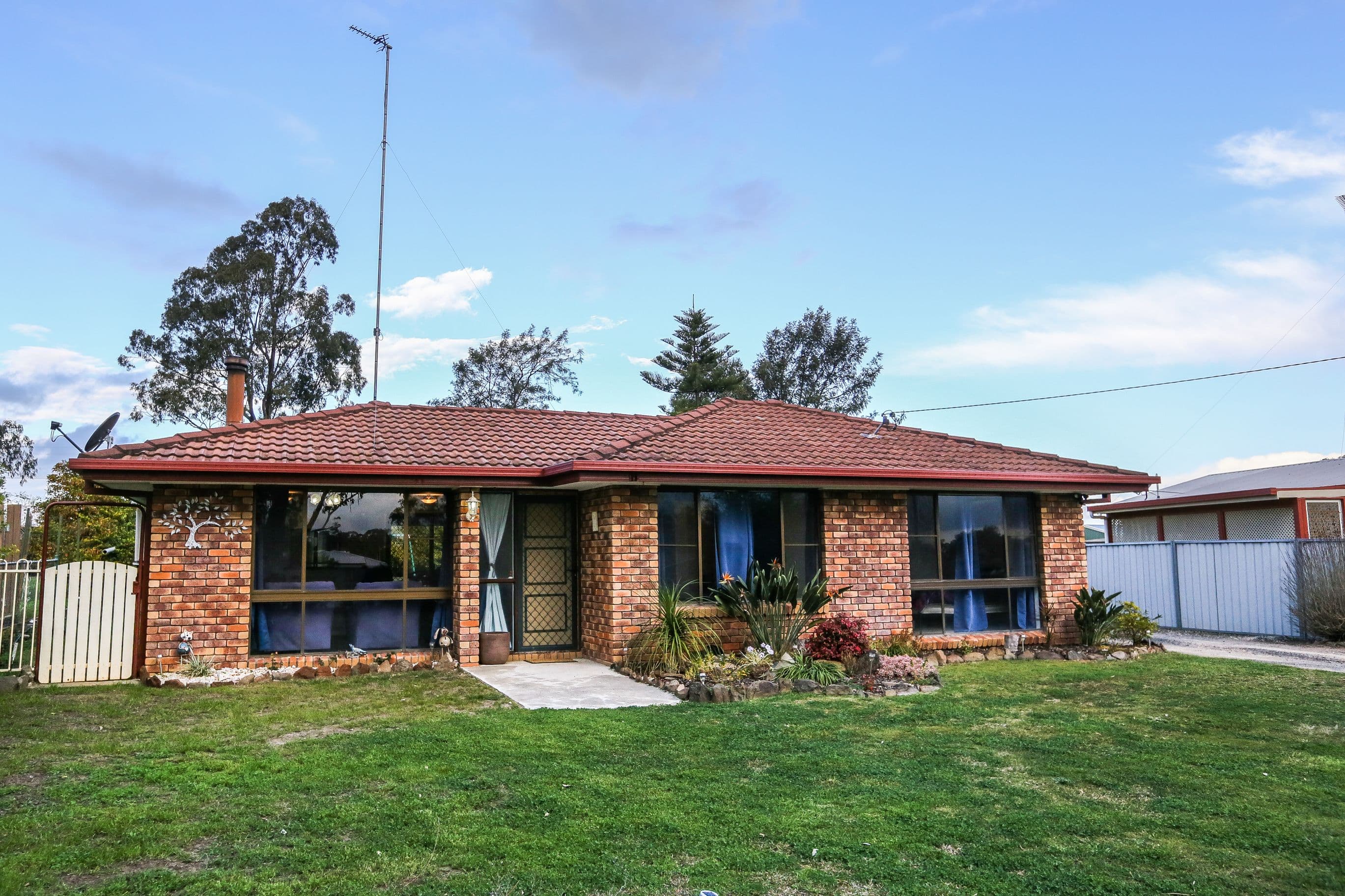 11 Balfour Street, Wyreema QLD 4352, Wyreema - Thumbnail 2