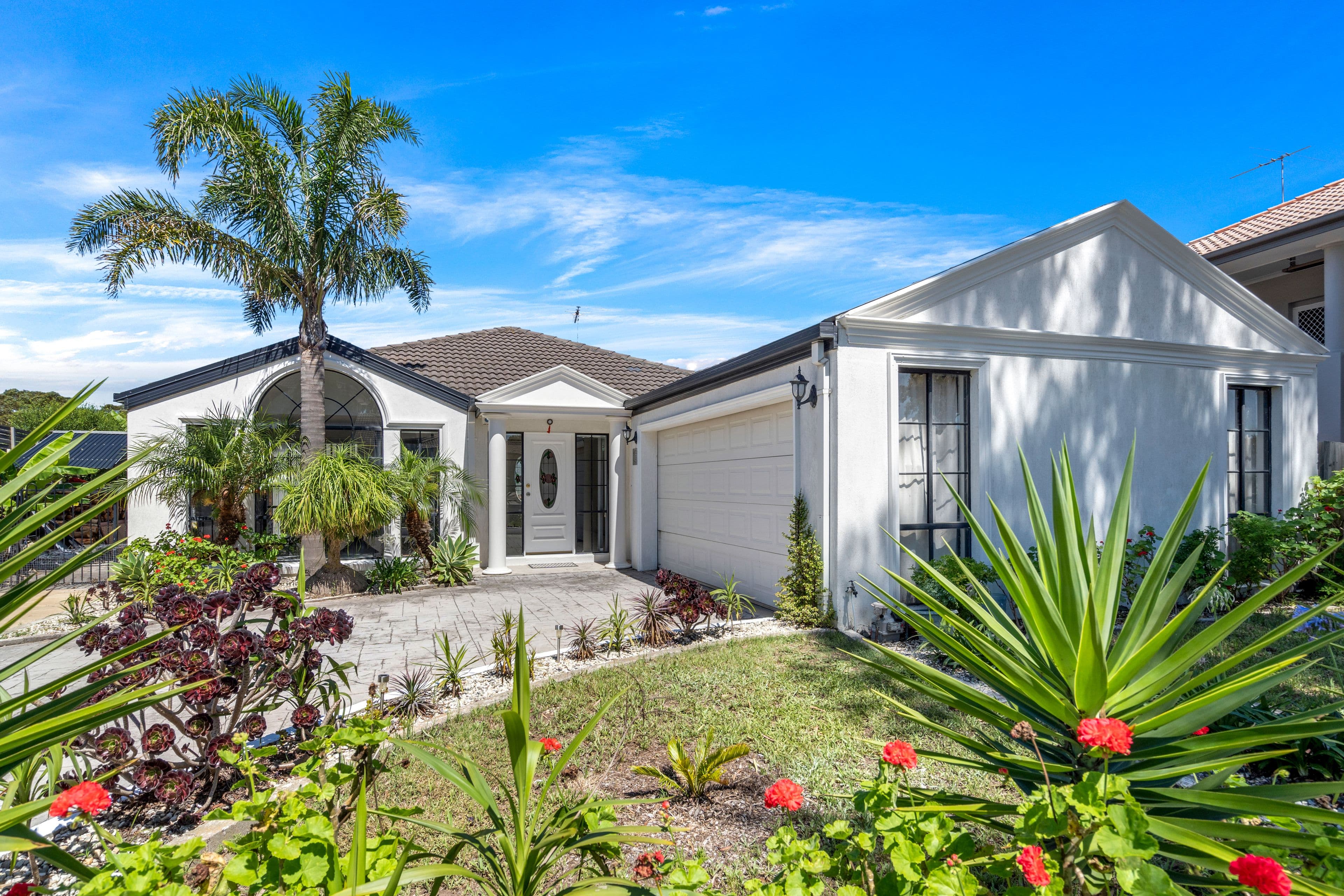 4 Almands Avenue, Roxburgh Park VIC 3064, Roxburgh Park - Image 1