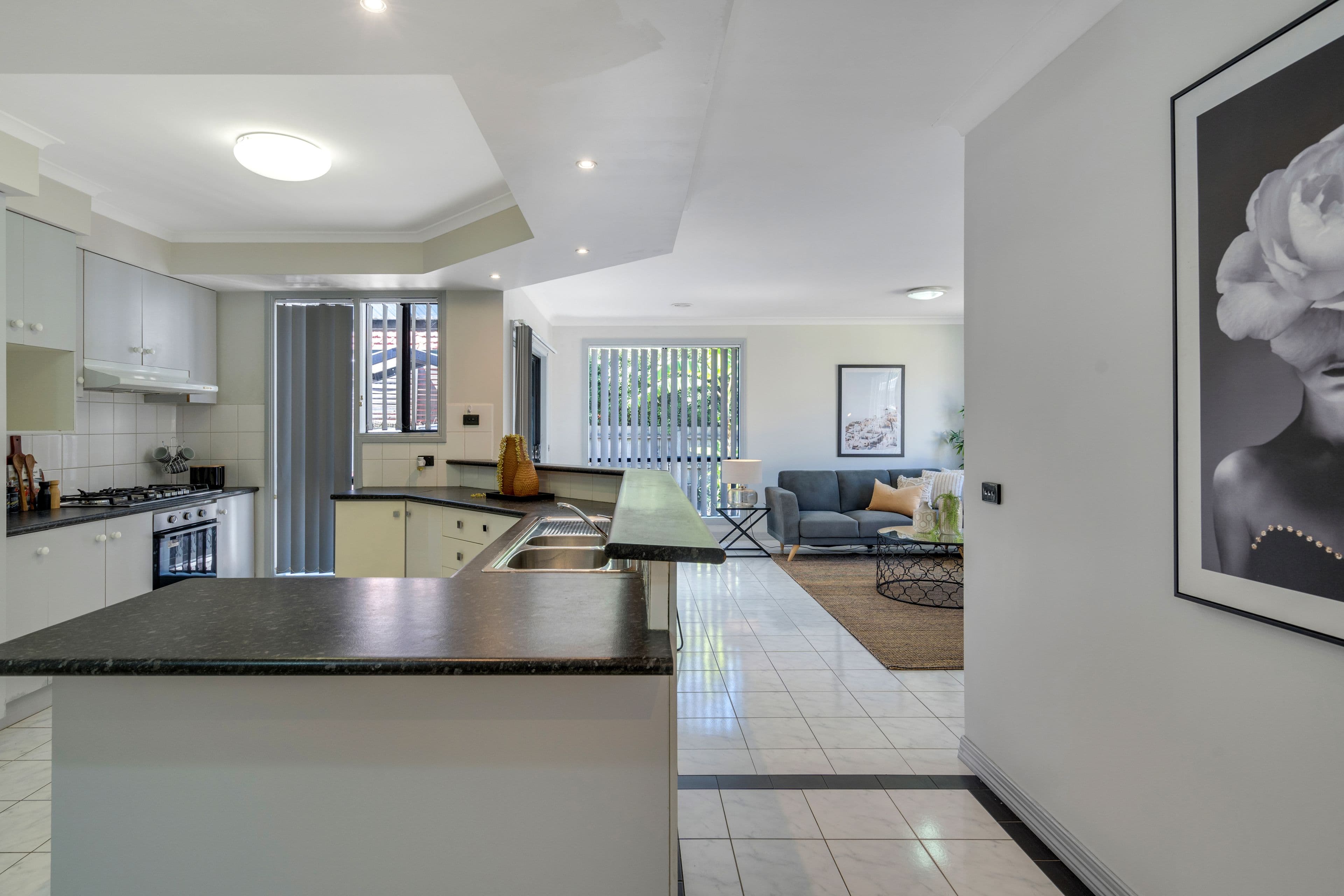 4 Almands Avenue, Roxburgh Park VIC 3064, Roxburgh Park - Thumbnail 6
