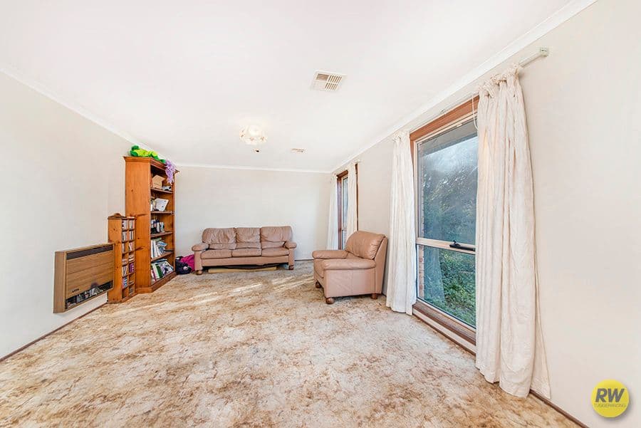 4 Bews Place, BONYTHON ACT 2905, Bonython - Thumbnail 4