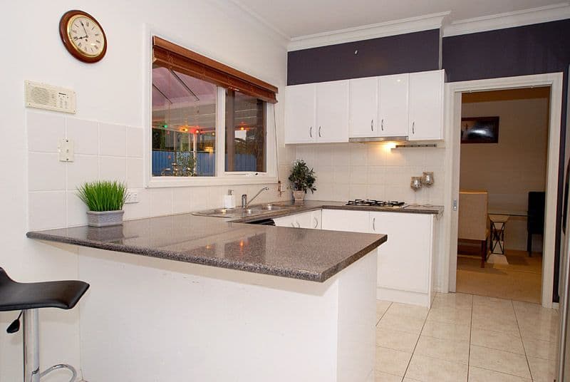 18B Tandragee Close, WANTIRNA SOUTH VIC 3152, Wantirna South - Thumbnail 5