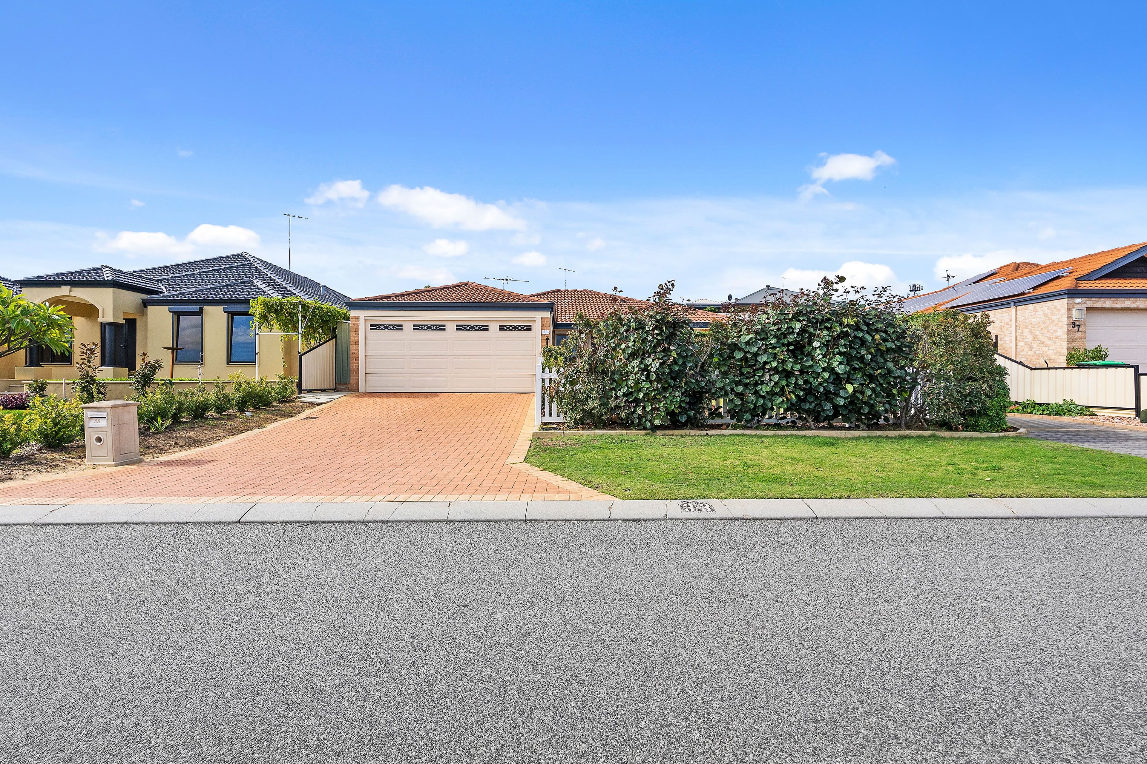 33 Lilac Hill Vista, Madeley WA 6065, Madeley - Thumbnail 2