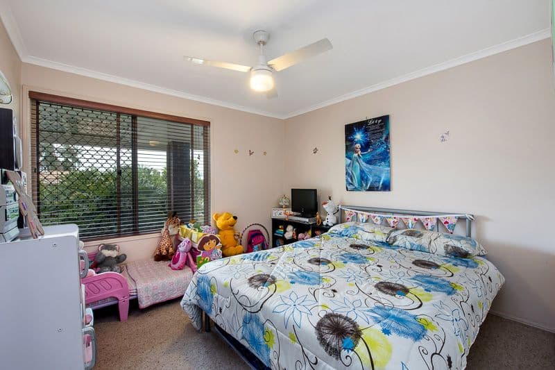 8 Delfino Court, DECEPTION BAY QLD 4508, Deception Bay - Thumbnail 5