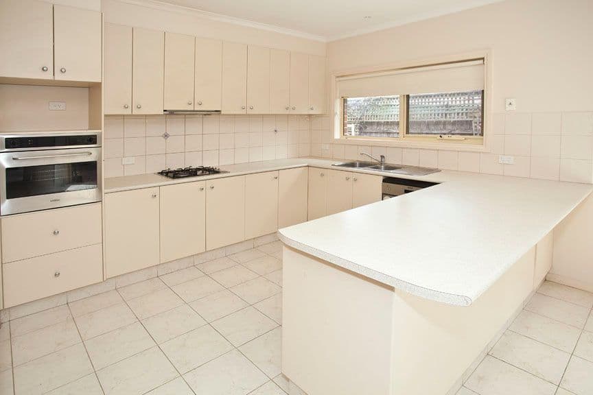 11 Truscott Avenue, Kariong, Kariong - Thumbnail 2