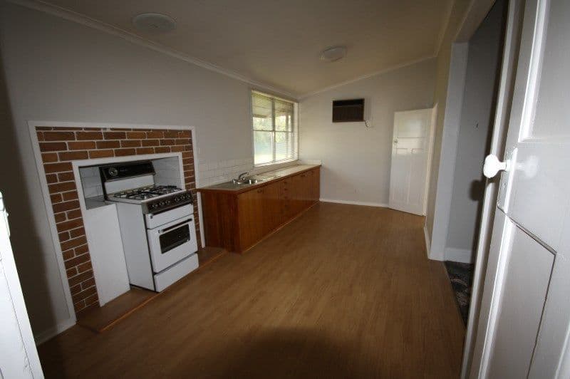 94 Ramsay Street, Rochester VIC 3561, Rochester - Thumbnail 2