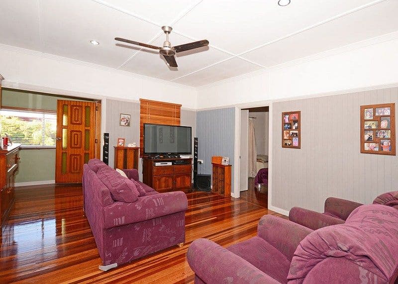 34 Cunningham Street, TORQUAY QLD 4655, Torquay - Thumbnail 4