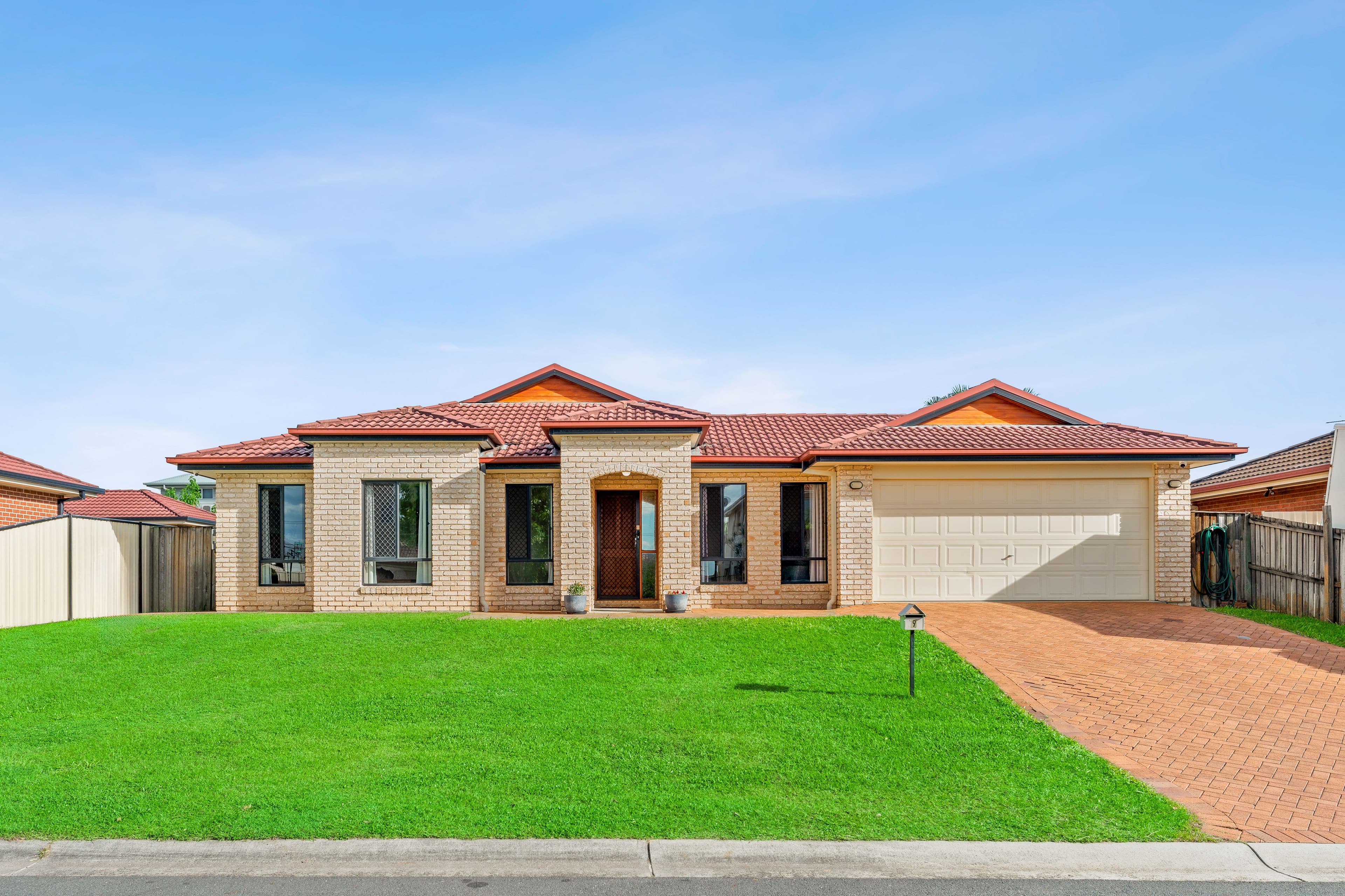 9 Cornell Close, Regents Park QLD 4118, Regents Park - Image 1