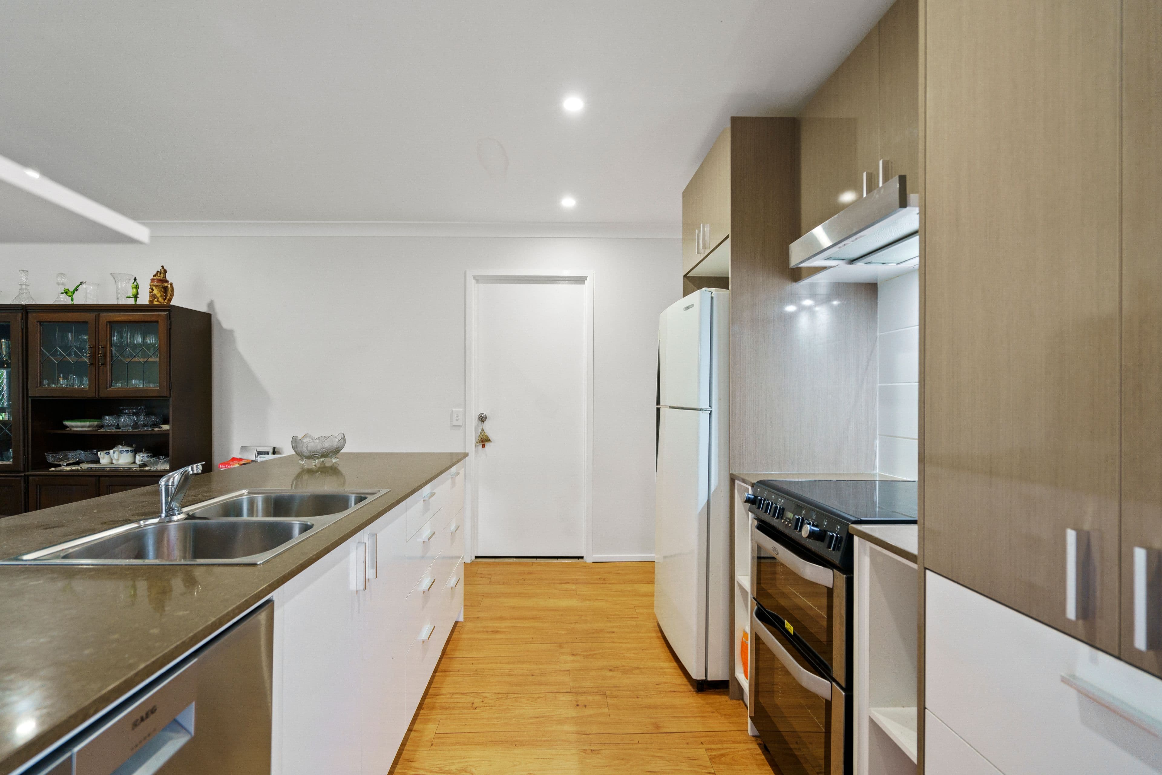 175 Thorneside Road, Thorneside QLD 4158, Thorneside - Thumbnail 2