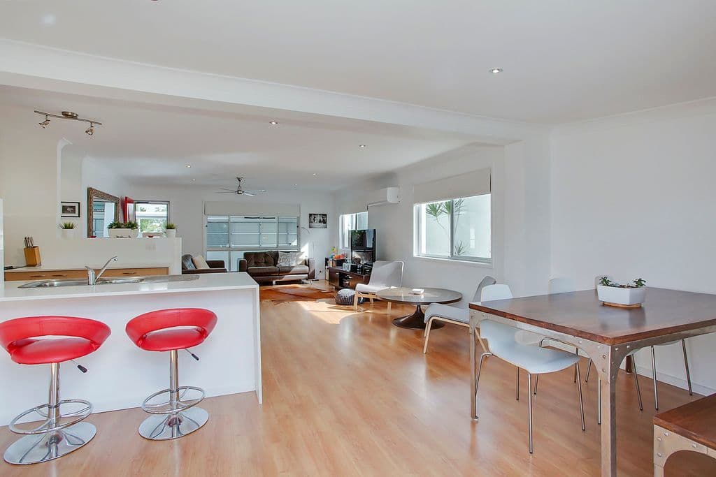 32 Allambi Avenue, Broadbeach Waters QLD 4218, Broadbeach Waters - Thumbnail 5