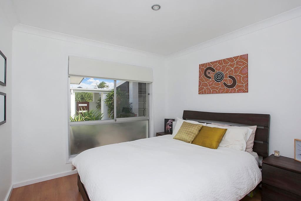 32 Allambi Avenue, Broadbeach Waters QLD 4218, Broadbeach Waters - Thumbnail 8