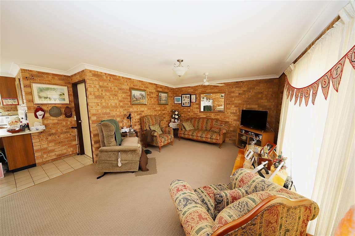43 Herbert Street, Tumut NSW 2720, Tumut - Thumbnail 2