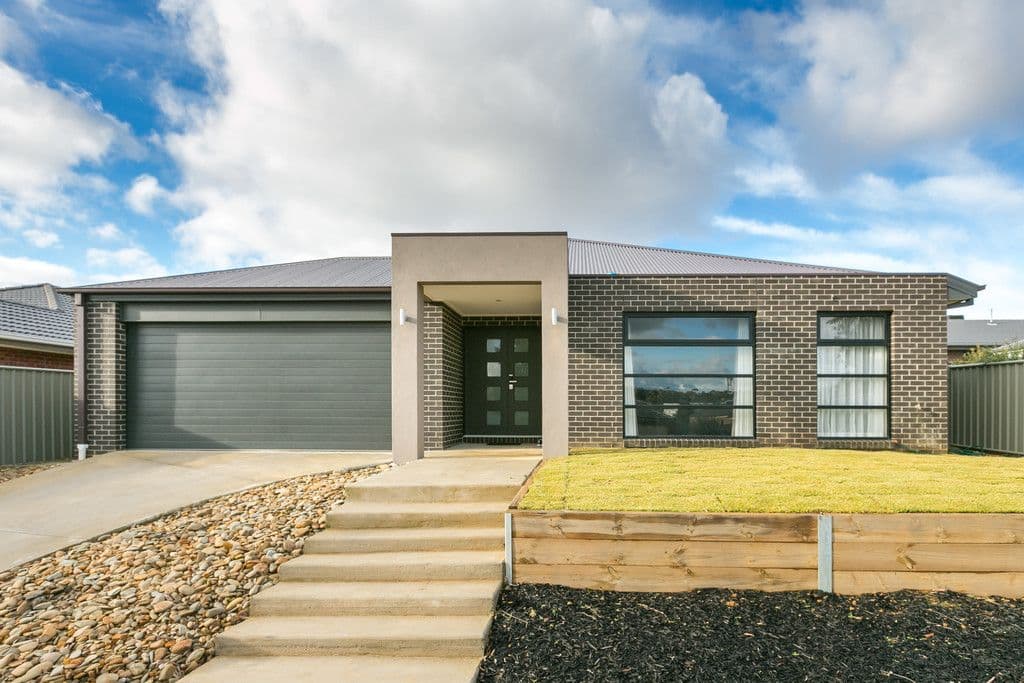 5 Klim Avenue, Kangaroo Flat VIC 3555, Kangaroo Flat - Image 1