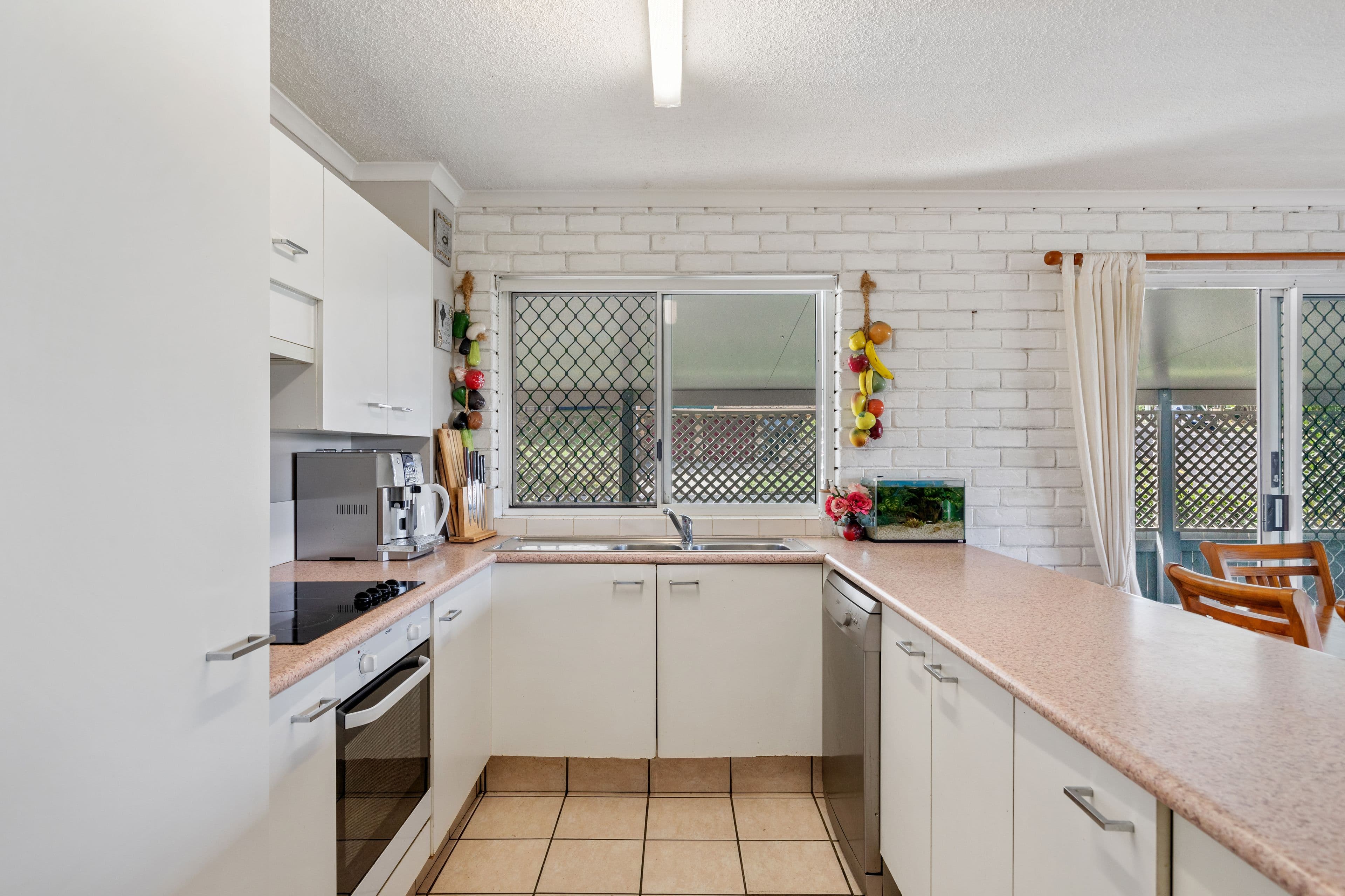 44 Edmund Street, Kings Beach QLD 4551, Kings Beach - Thumbnail 7