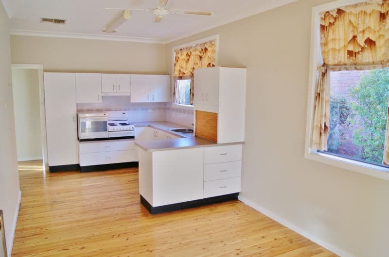 16 William Street, YOUNG NSW 2594, Young - Thumbnail 3