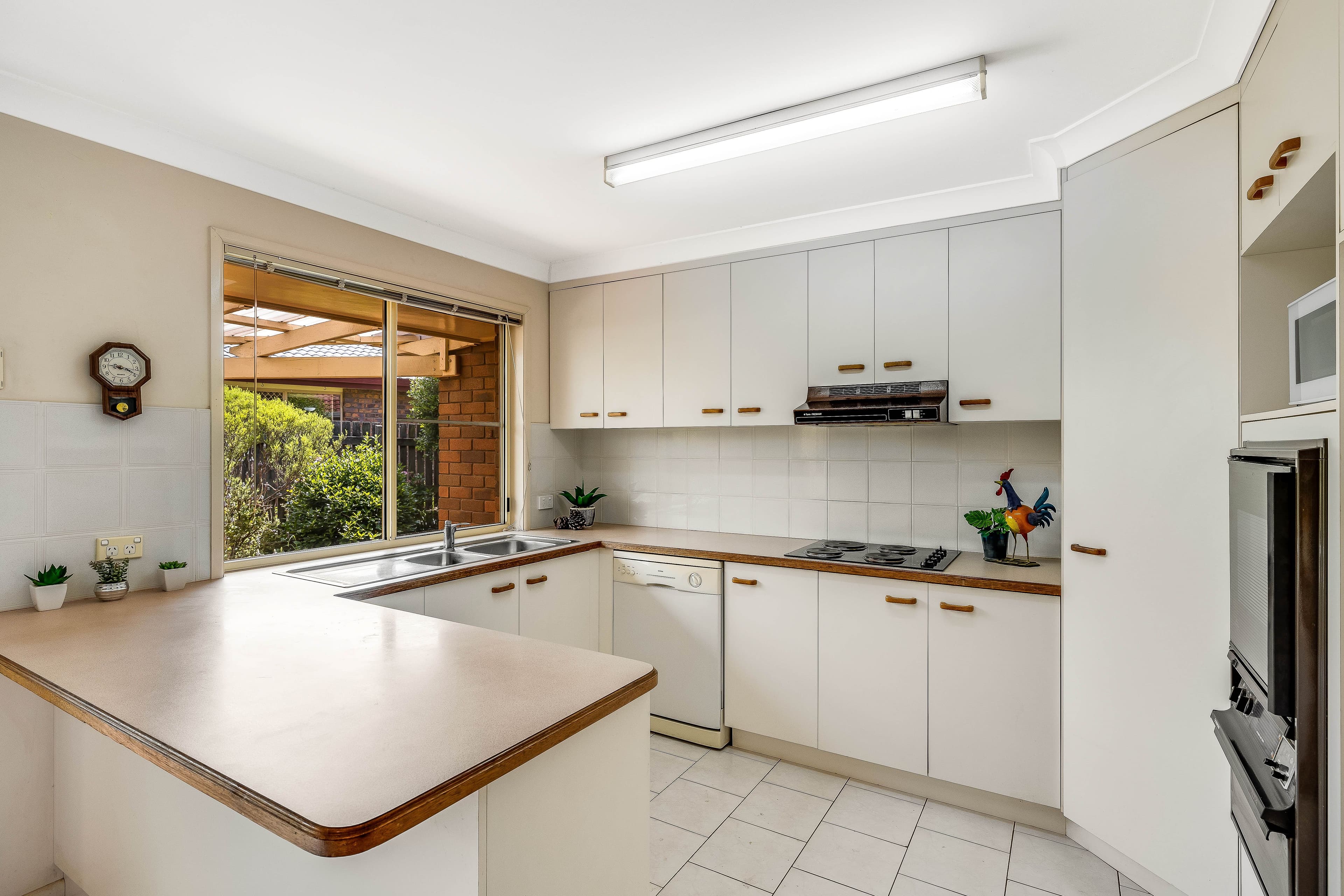 3 Suzanne Court, Kearneys Spring QLD 4350, Kearneys Spring - Thumbnail 3