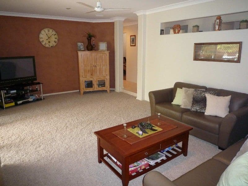 27 Tiger Drive, ARUNDEL QLD 4214, Arundel - Thumbnail 2