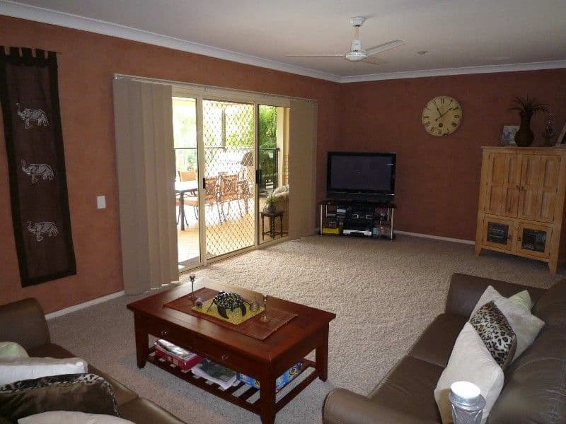 27 Tiger Drive, ARUNDEL QLD 4214, Arundel - Thumbnail 7