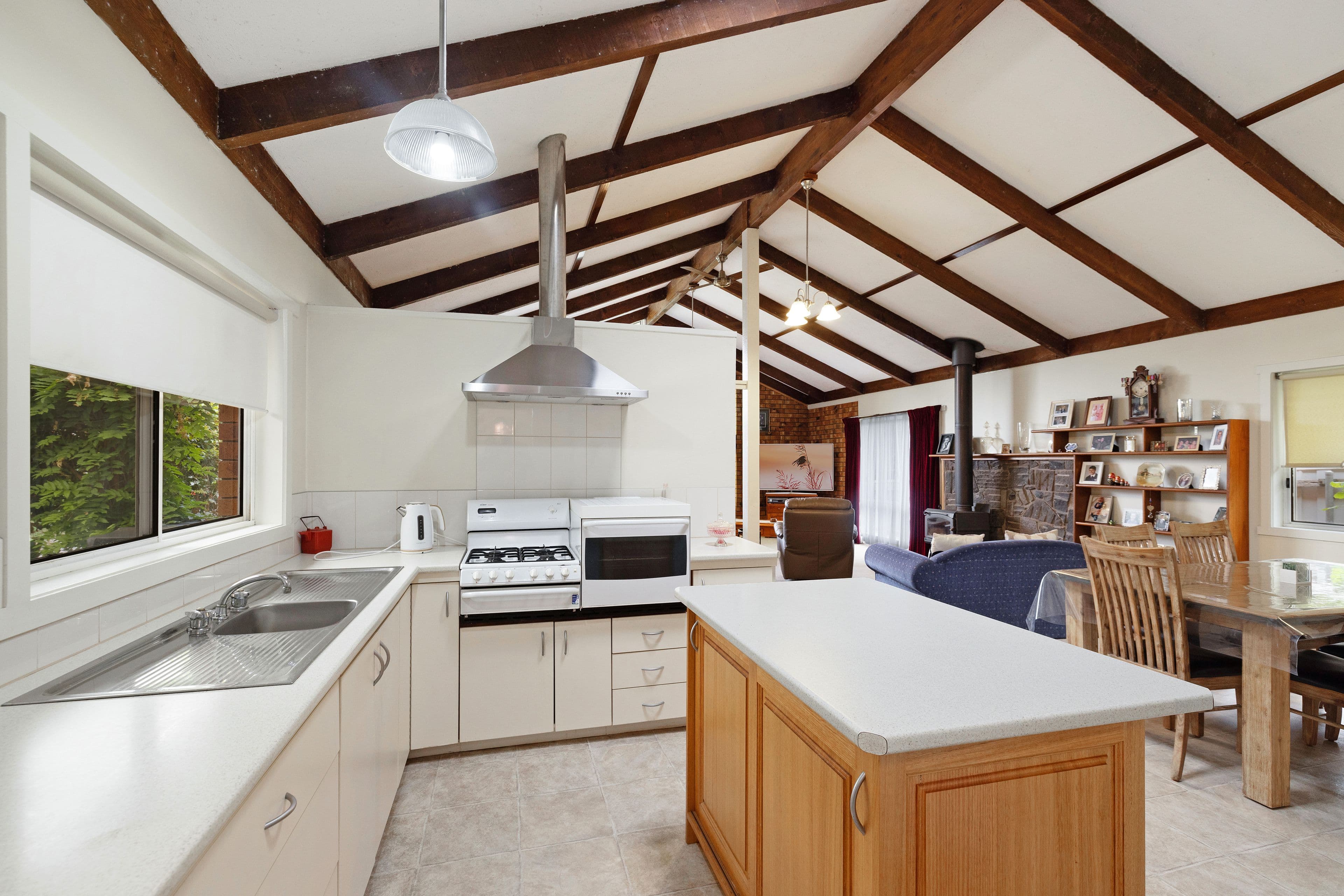 70 Warrnambool Road, Terang VIC 3264, Terang - Thumbnail 4