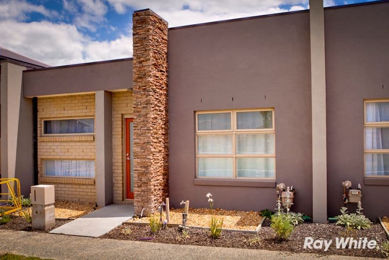 4 Haakman Way, PAKENHAM VIC 3810, Pakenham - Thumbnail 2