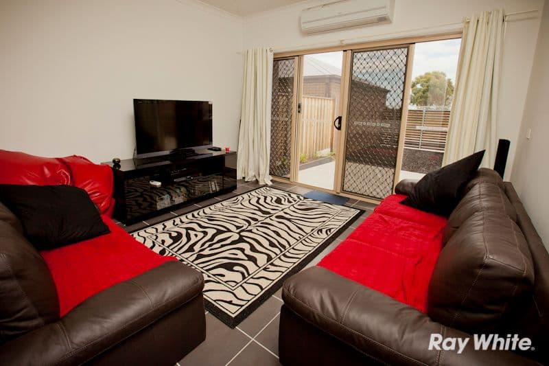 4 Haakman Way, PAKENHAM VIC 3810, Pakenham - Thumbnail 3