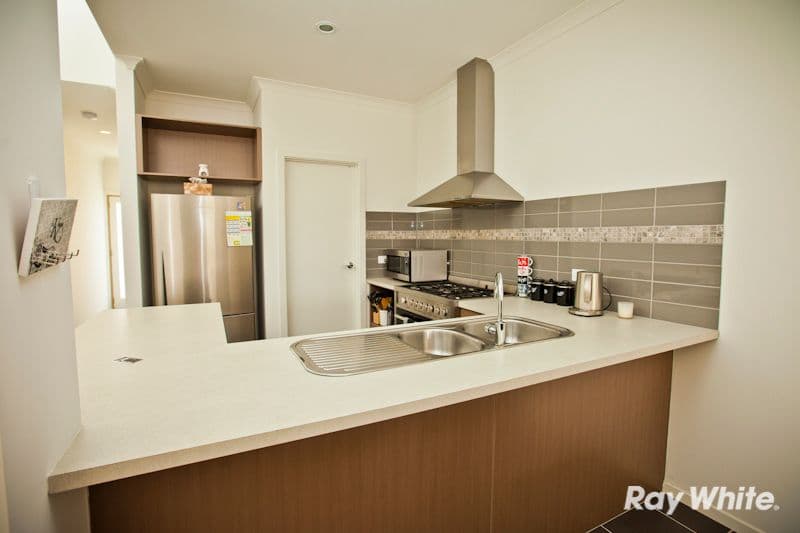4 Haakman Way, PAKENHAM VIC 3810, Pakenham - Thumbnail 5