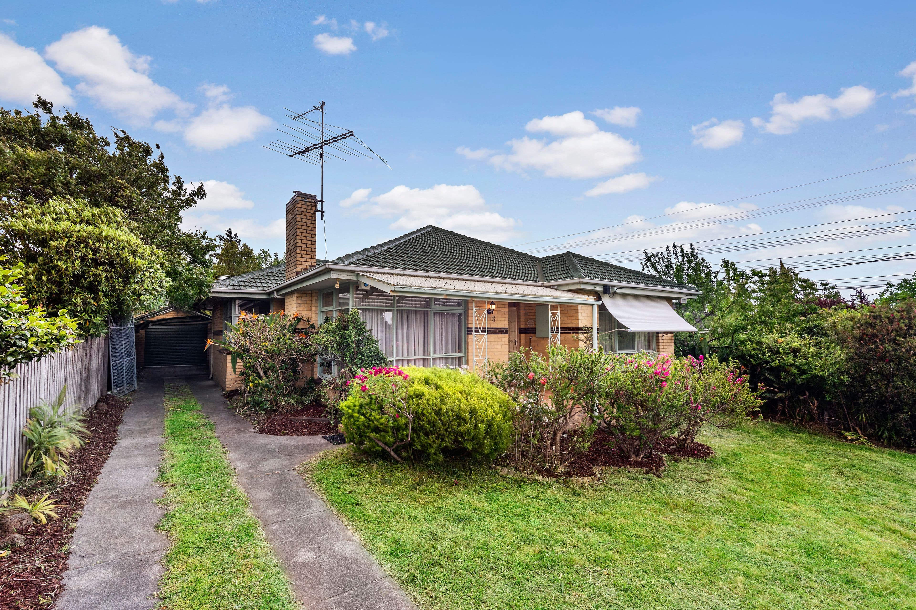 8 Ladner Court, Chadstone VIC 3148, Chadstone - Image 1