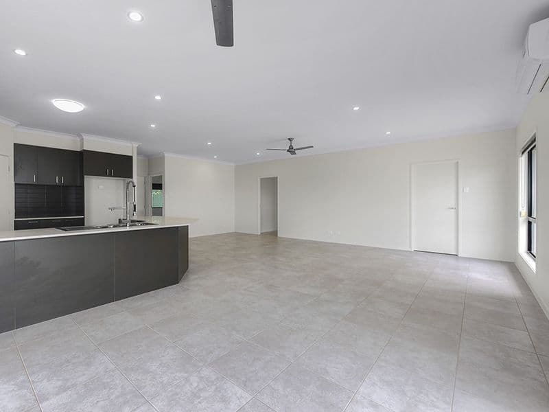 18 Aldritt Place, Bridgeman Downs QLD 4035, Bridgeman Downs - Thumbnail 5