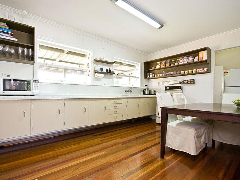 28 Stebbing Street, ASPLEY QLD 4034, Aspley - Thumbnail 3