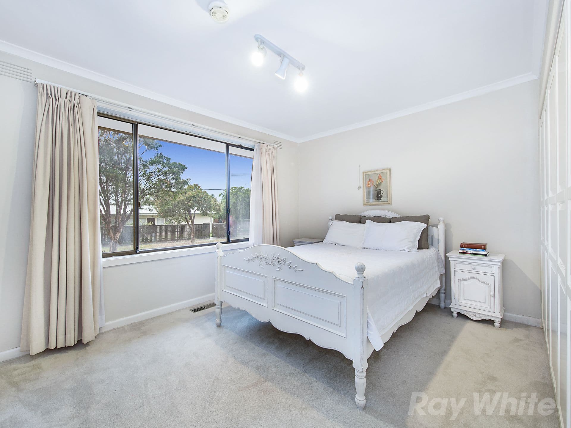 31 Belmont Road, Glen Waverley VIC 3150, Glen Waverley - Thumbnail 5