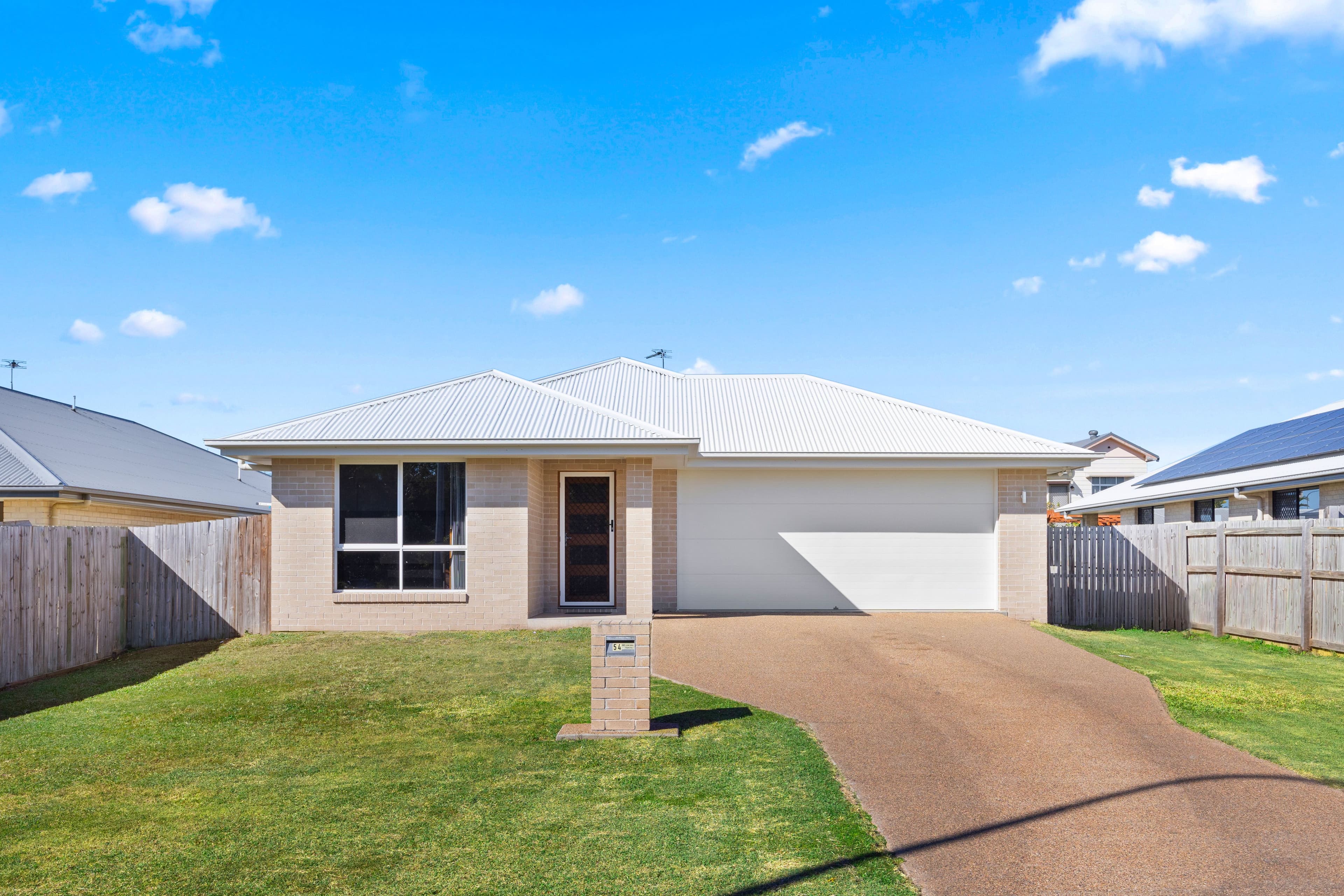 54 AUGUSTUS Boulevard, Urraween QLD 4655, Urraween - Image 1