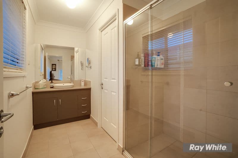 1 Persimmon Place, Werribee VIC 3030, Werribee - Thumbnail 7
